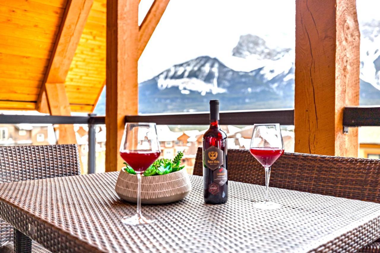 Penthouse At Solar A Resort And Spa Canmore Buitenkant foto
