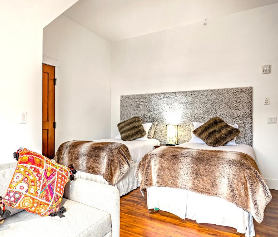 Penthouse At Solar A Resort And Spa Canmore Buitenkant foto